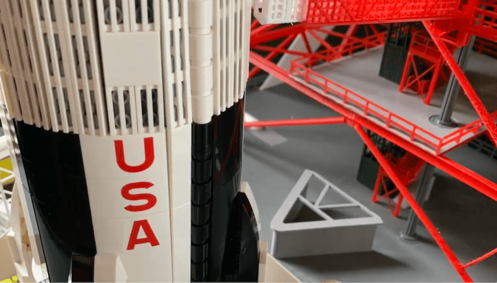 Build an animated launchpad for LEGO Saturn V model 21309
