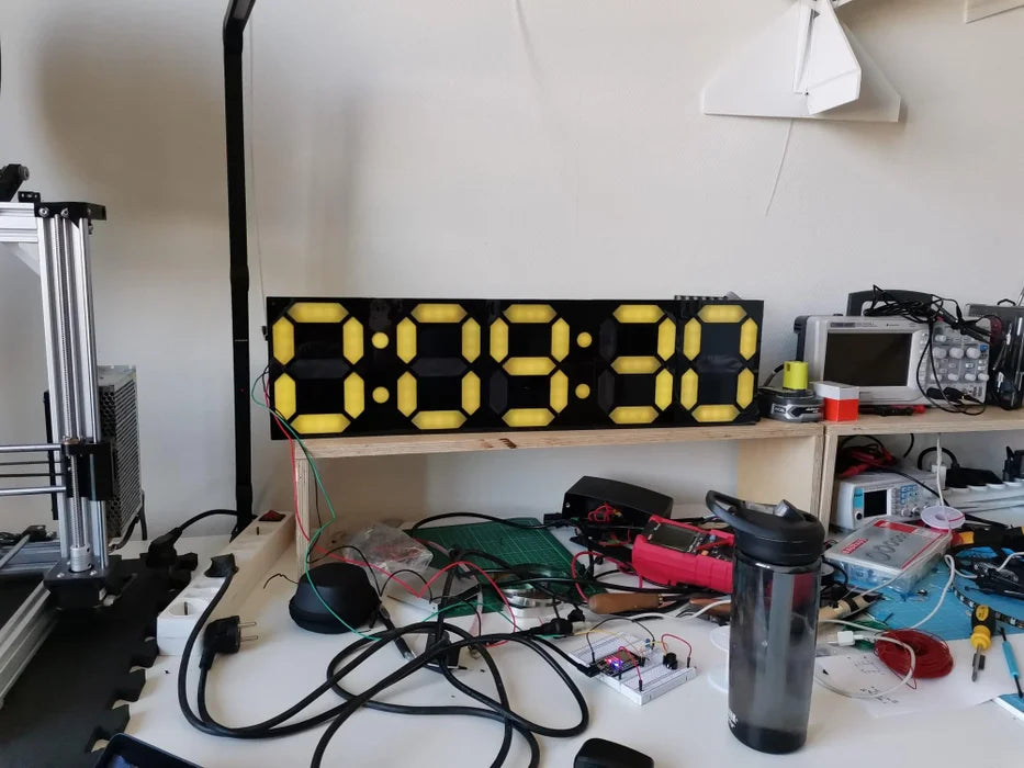 Build a giant conference timer clock