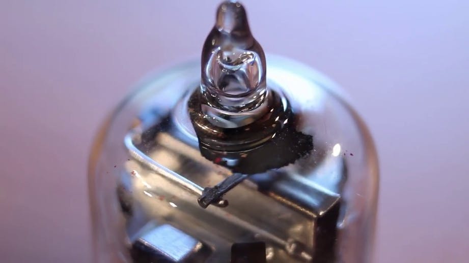 Low Voltage Tester Makes Testing Tubes for a 4-Bit Vacuum Tube Computer a Snap