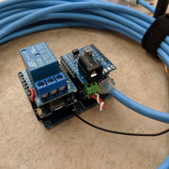 ESP8266 Automobile Detection and Gate Operation