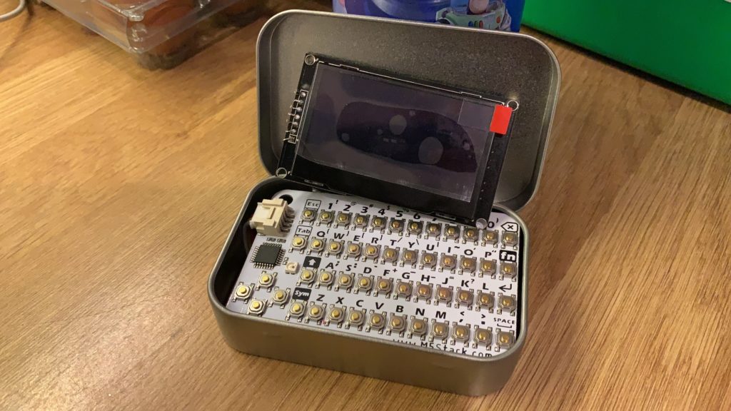 eMBee ONE turns an Arduino and an Altoids tin into an ’80s-style pocket computer