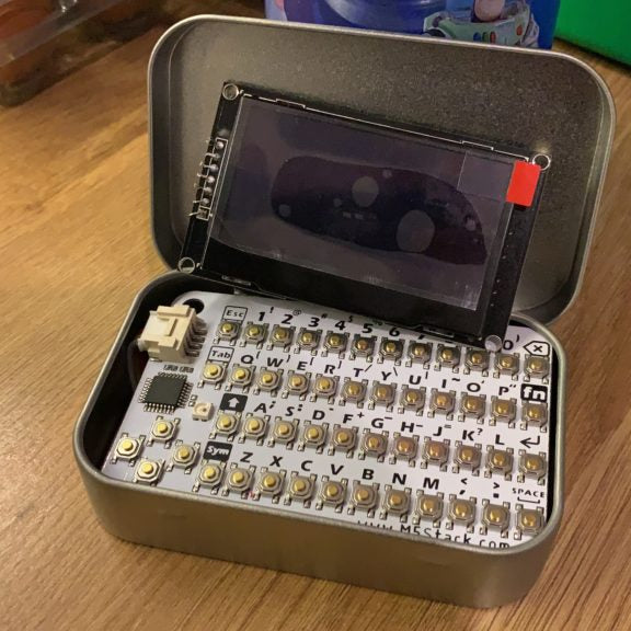 eMBee ONE turns an Arduino and an Altoids tin into an ’80s-style pocket computer