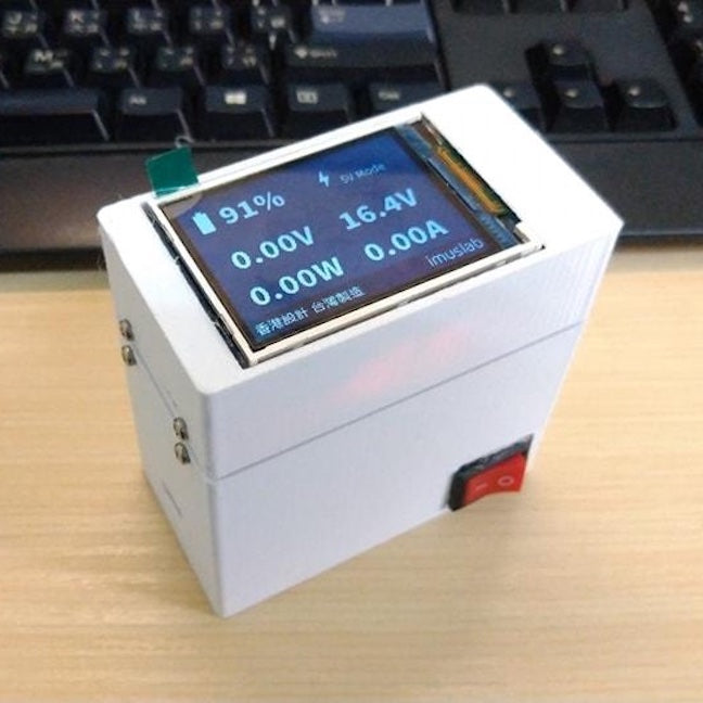 This DIY power bank can deliver up to 60W and displays info in real-time