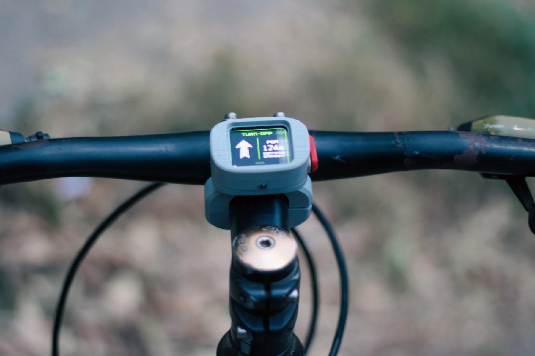 TURN-OFF: a Minimal GPS Navigation System for Bicycles