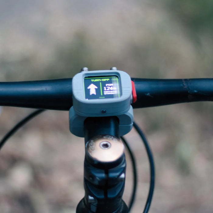 TURN-OFF: a Minimal GPS Navigation System for Bicycles