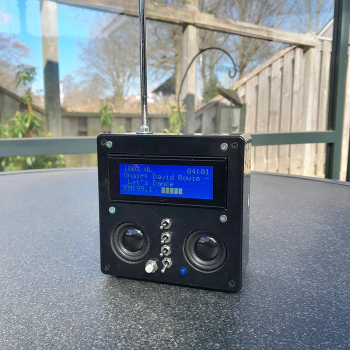 Build a Mini FM Radio With the RDA5807M IC