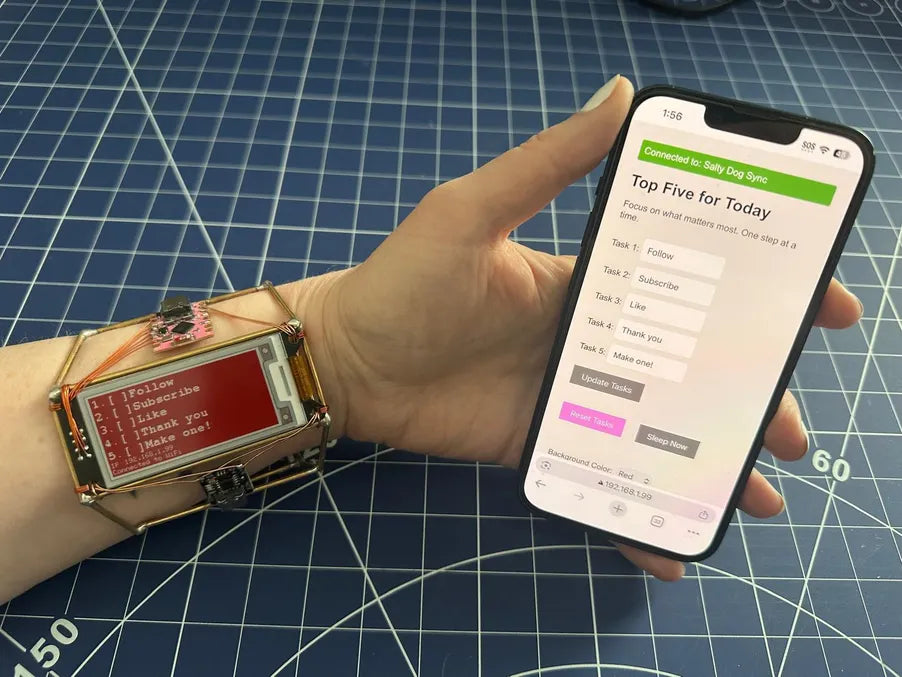 Fashionably on Task: a Smart Bracelet for Forgetfulness