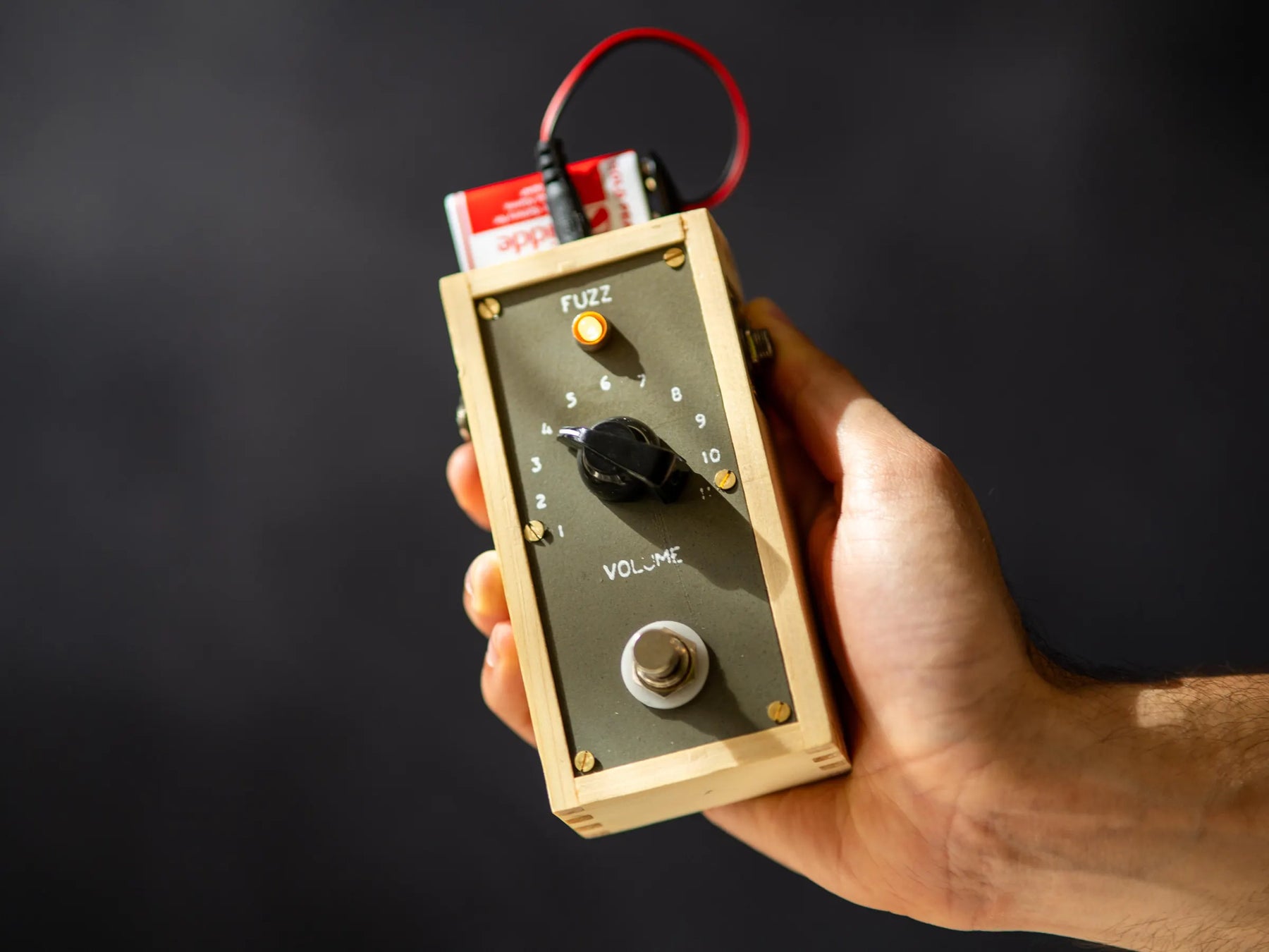 Prototyping a Guitar Effects Pedal Using 1940s Design Conventions