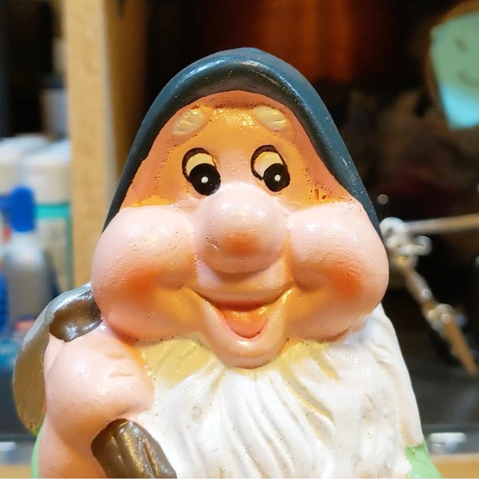 This hacked garden gnome hilariously screams when someone picks it up
