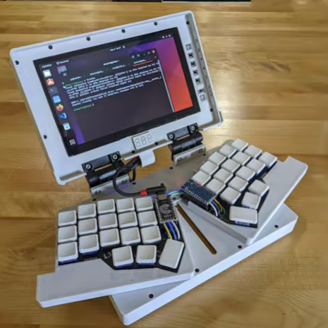 Daniel Norris' "Chonky Palmtop" Build Packs a Clever Swing-Out Ergonomic Mechanical Keyboard