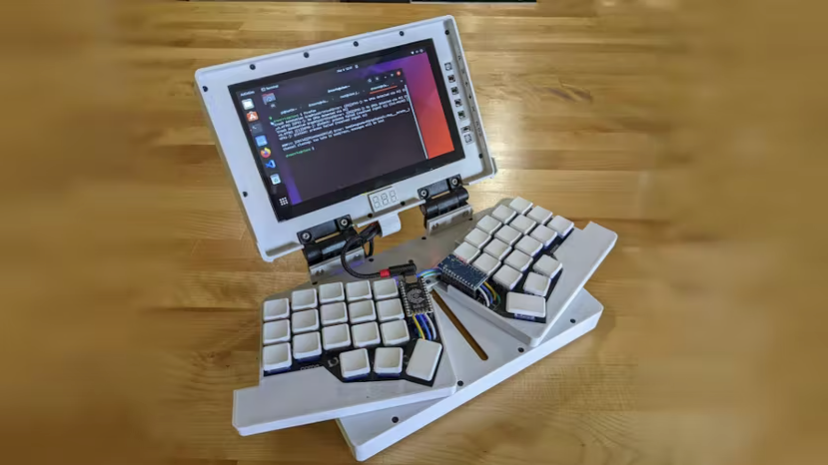 Daniel Norris' "Chonky Palmtop" Build Packs a Clever Swing-Out Ergonomic Mechanical Keyboard