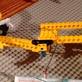Build your own robotic arm with Arduino, Android and LEGO