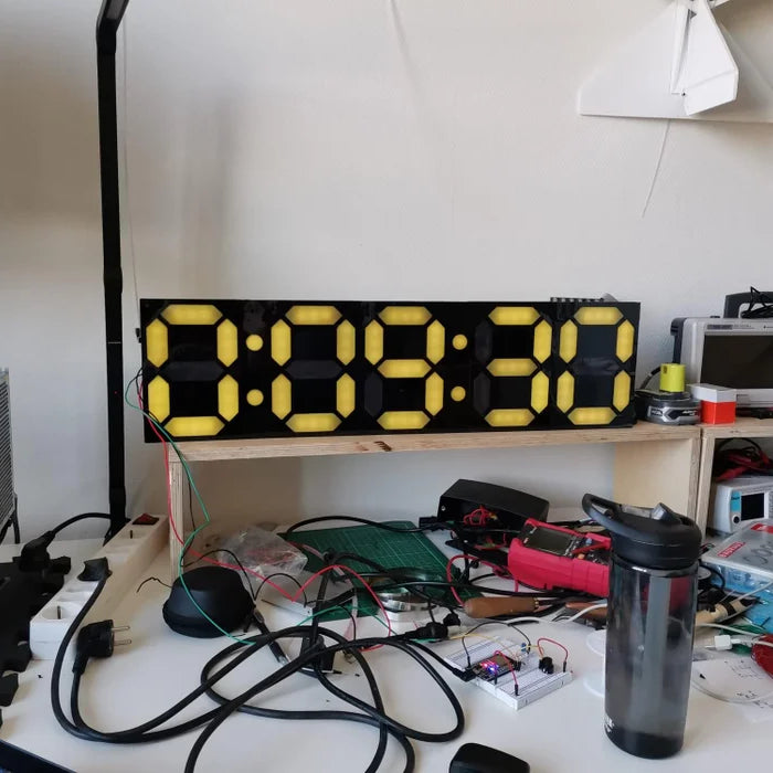 Build a giant conference timer clock
