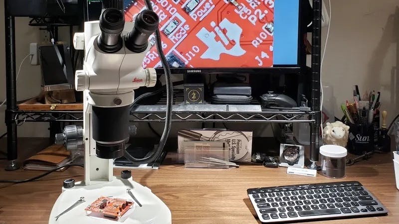 Mitch Richling Upgrades a Leica Microscope with Raspberry Pi-Powered On-Device Image Analysis