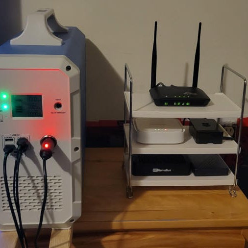 This Off-Grid Raspberry Pi Entertainment Rig Packs 5TB of Storage, HDTV Reception, and LTE