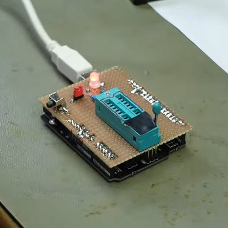 The DramArduino Is a "Two Hour, Two Dollar" Arduino Uno Shield for Testing Vintage DRAM Chips