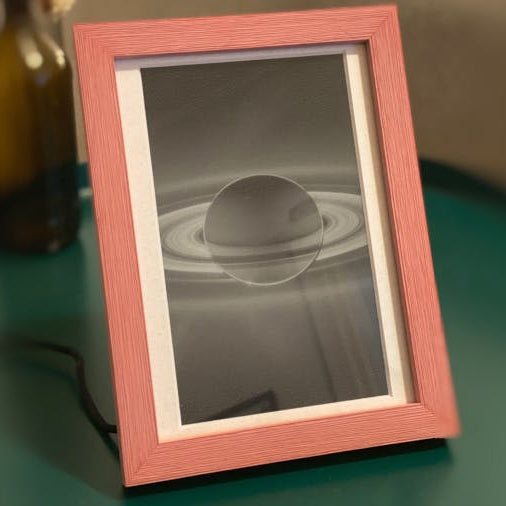 Olivier Simard-Hanley's ePaper Picture Frame Pulls Images From Gmail via a Raspberry Pi