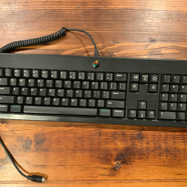 Reverse engineering an ’80s NeXT keyboard