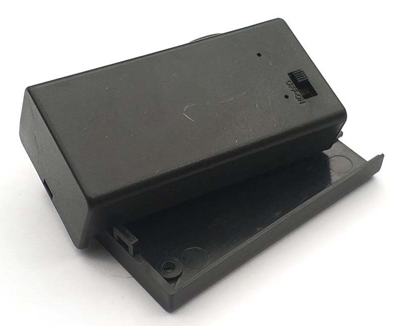 Switched 9V Battery Box with DC Plug from PMD Way with free delivery worldwide