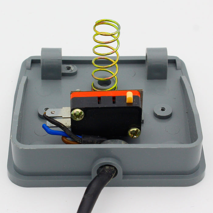 High Voltage SPDT Foot Switch from PMD Way with free delivery worldwide